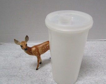 ONE Vintage Tupperware #261 Handolier Canister/Beverage Container w/ #563 TupperSeal Lid + #564 Flip Top Pour Spout, Classic