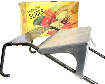 Vintage Feemster's Famous Vegetable Slicer in Original Box, Mandolin / Shredder, Eat Your Vegetables, Farmhouse Kitchen Tool, Cole Slaw Prep