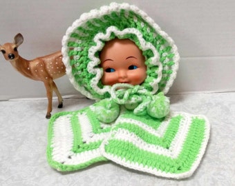 Vintage Baby Face Crochet Potholder, Package Decoration, Nursery Hanging, Kitchen Kitsch, Granny Craft, Handmade Doll Face Decor, Hot Pads