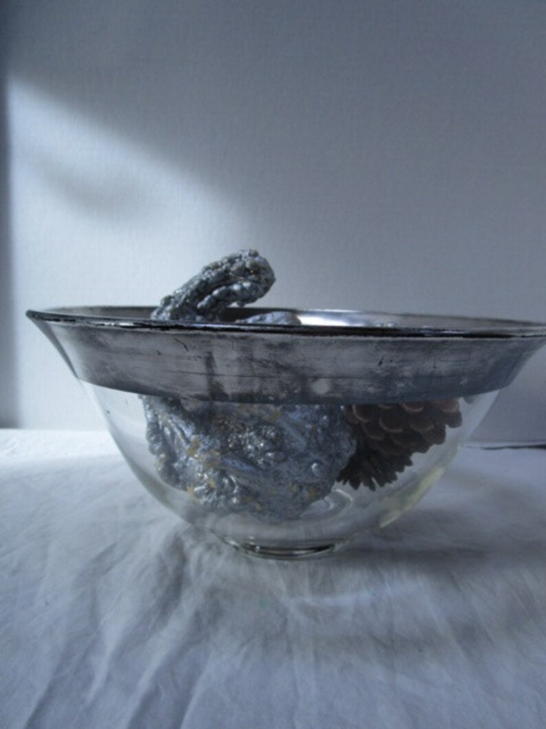 Dorothy Thorpe style MCM Mad Men Bar Ware Celebrate Silver Anniversary Gift Holiday Cocktail Dinner party Vintage Silver Rimmed Bowl