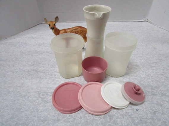 Vintage Tupperware Lot of 4 Containers with Lids
