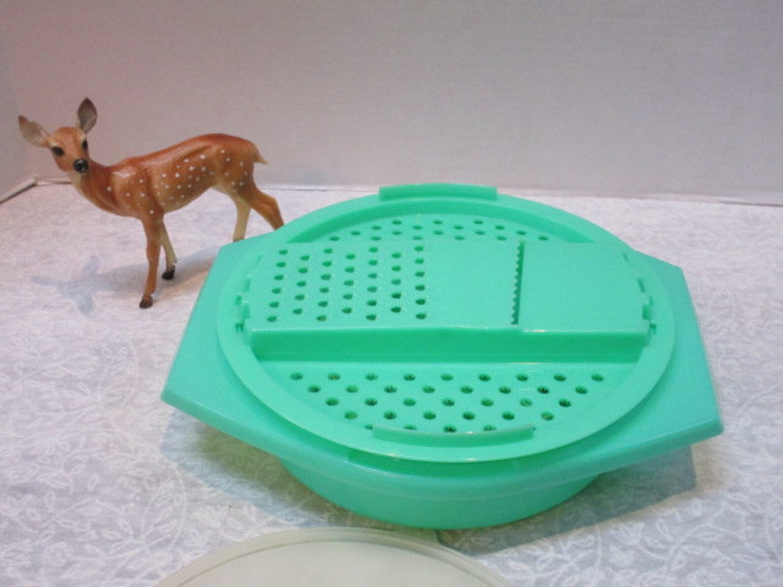 Vintage Tupperware Grater Bowl Set 3 Piece Set w/ bowl grater Etsy