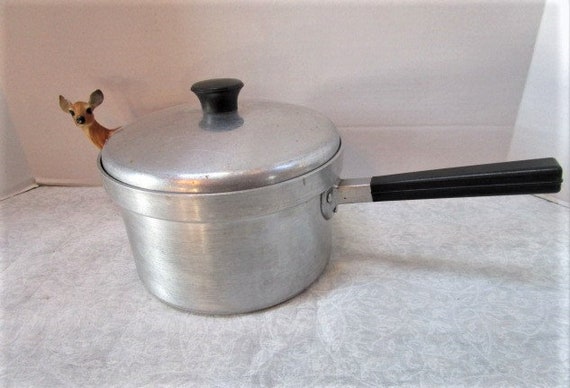 Vintage Kitchen Craft West Bend Aluminum 2 1/2 Qt. Sauce Pan. With