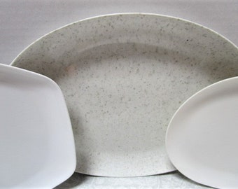Vintage Melmac Large Gray Spackled Oval Platter: Retro Serving Plate