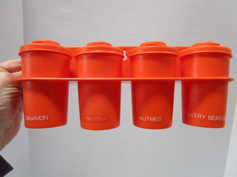 tupperware spice holder
