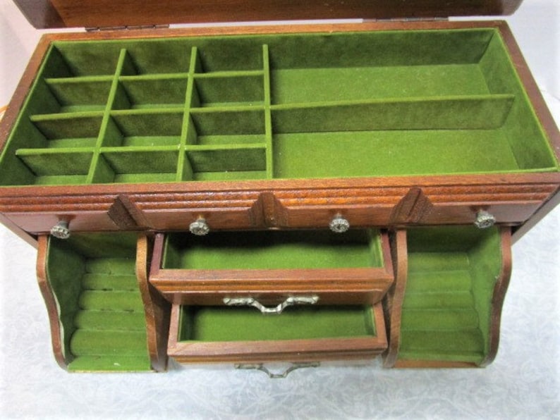 Beautiful Vintage Wood Chest Jewelry Box, Flip Up Lid w/ Mirror, 2 Pull Out Drawers, 2 Tip Out Ring Compartments, Boudoir, Dresser Organizer image 4