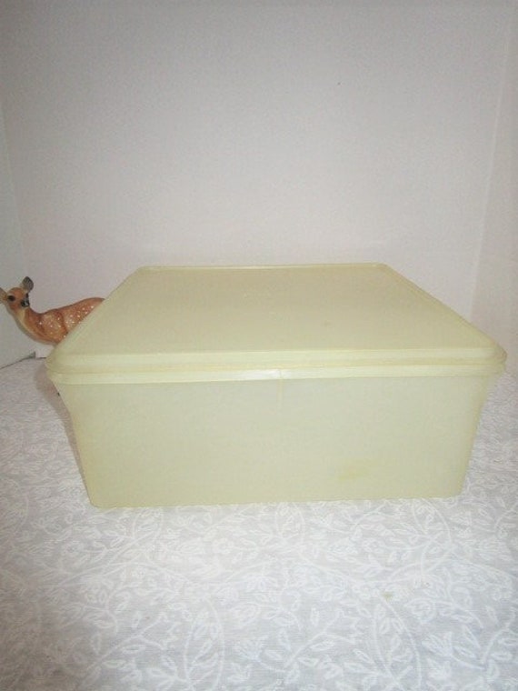 Vintage Tupperware Square Seal Storage Container / Extra Large 166 W/ Lid  223 Sheer Space Saving Stackable, Plastic, Portable Bake Sale 
