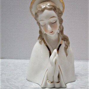 CHOICE Vintage Madonna Bust Figurine, Religious Catholic Church, Blessed Mother Mary, Holy Woman Figure, Home Shrine, Bisque or Porcelain image 2