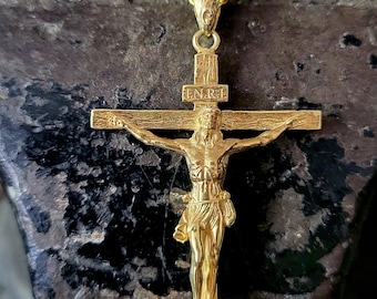 Solid Gold Jesus Christ Crucifix Pendant: Textured Religious Necklace for Men Women