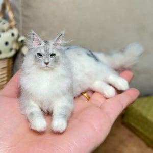 8 Inches Custom Cat Sculpture,Custom Felt Pets,Wool Felting Animals,Cat Memorial Gifts,Pet Replica,Pet Memorial Gifts,Christmas present