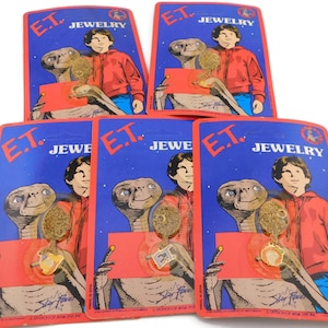1982  E.T.  Necklace Choice.Original Package. Universal City Studios, Inc.