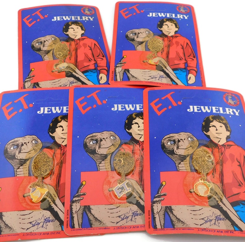 1982 E.T. Necklace Choice.Original Package. Universal City Studios, Inc. afbeelding 1