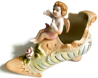 Vintage MORIYAMA  China Made in Occupied Japan  Victorian Shoe with Cherub and Rose.
