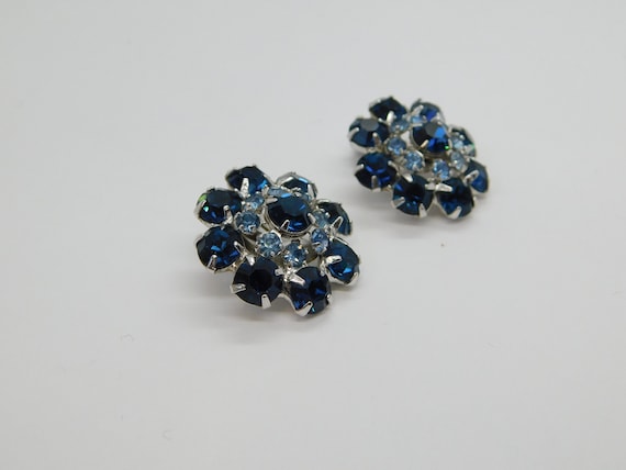 Vintage KRAMER Silver-tone Ice Blue and Sapphire … - image 5