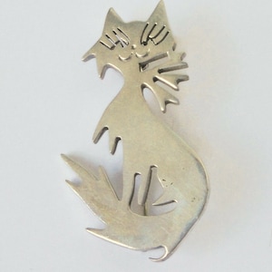 Vintage  925 Silver CAT Brooch. Mexico