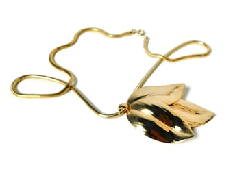 1970s NAPIER  Gold  tone  Snake Chain with Large Leaf Pendant  Necklace.