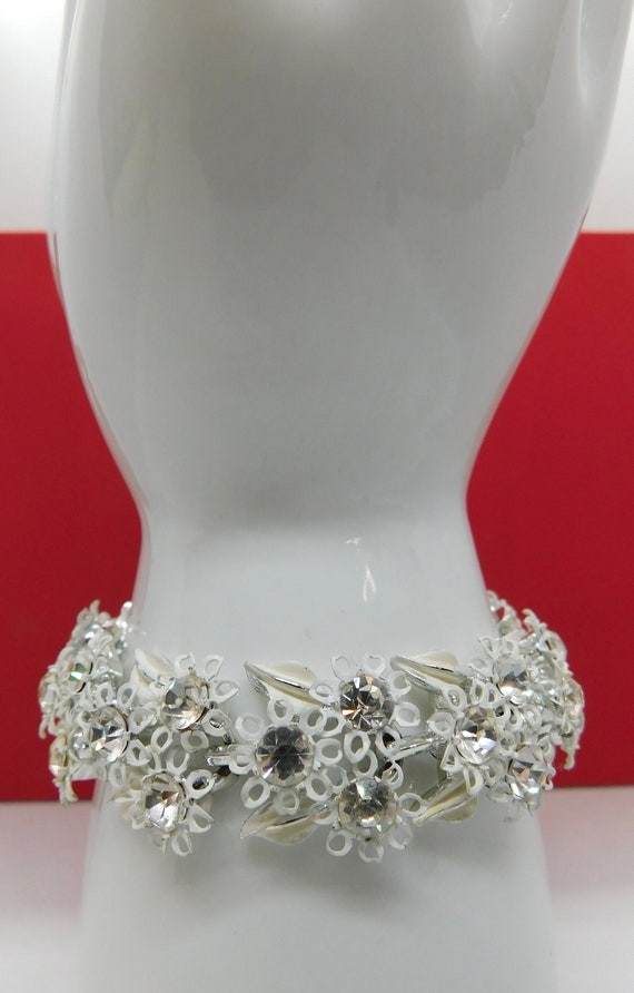 Gorgeous LISNER Silver tone with White Enameled  … - image 9