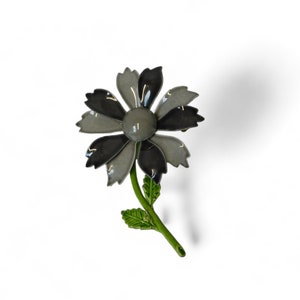 1960s Black and Gray  Enamel Flower Brooch. Mod Flower Brooch