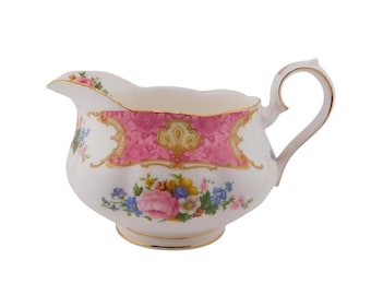 Vintage ROYAL ALBERT Lady Carlyle Gravy Boat