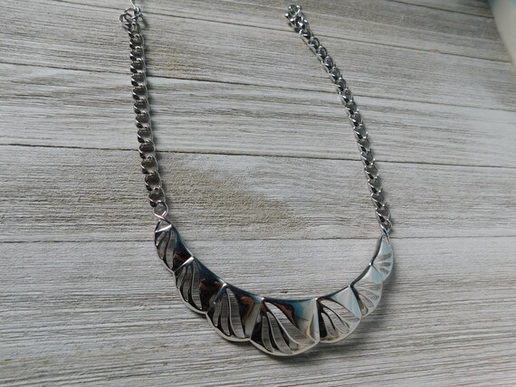 Vintage MONET Silver tone metal Modernist Choker … - image 9