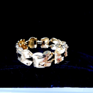 1980s MONET Gold tone Link Bracelet.