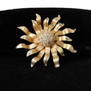 Vintage B.S.K Gold tone with Clear Rhinestones  Brooch/Pin.  3 inches Flower shaped Brooch