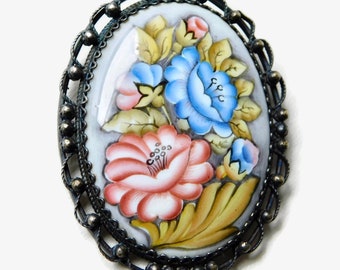 Vintage  Oval Floral Porcelain Brooch/Pin