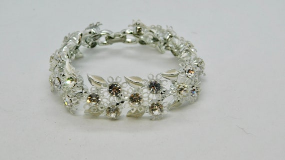 Gorgeous LISNER Silver tone with White Enameled  … - image 10