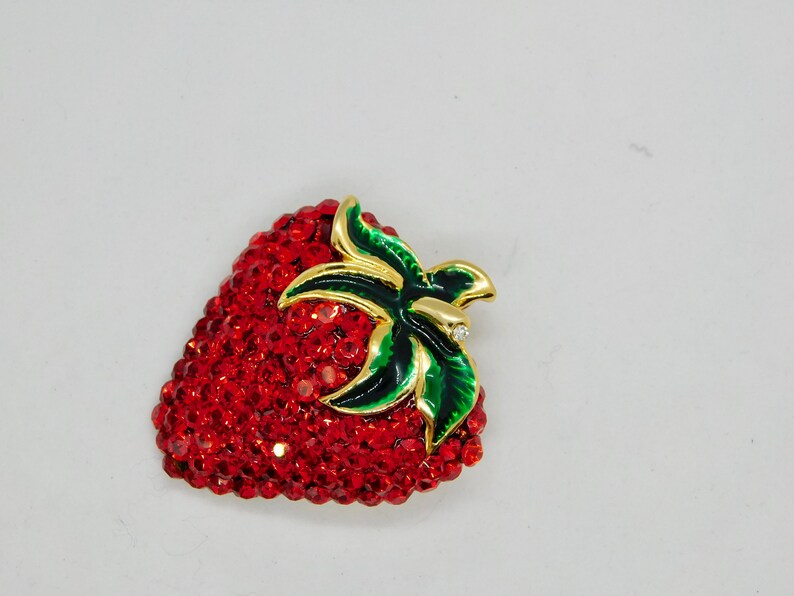 Gorgeous Sparkling Red Rhinestones and Enamel STRAWBERRY BroochPin.