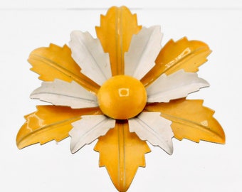 Vintage Enamel Yellow and White Flower Brooch. Retro Flower Power Brooch