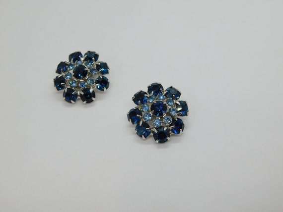 Vintage KRAMER Silver-tone Ice Blue and Sapphire … - image 6