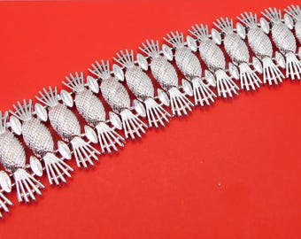 1962 Simply Elegant Silver Tone Sarah Coventry. Pineapple Chunky Bracelet.