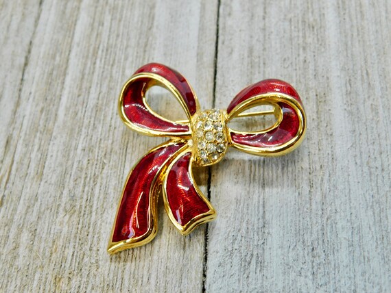 Monet on sale pins brooches