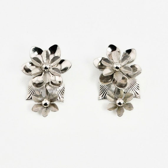 CORO Silver tone Floral Climber Earrings. - image 9