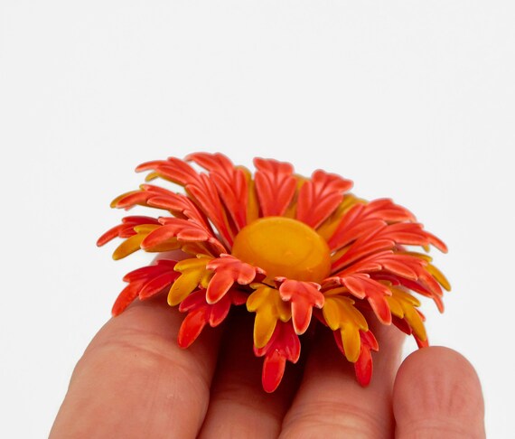 1960s Orange and Yellow Enameled Flower Brooch - image 10