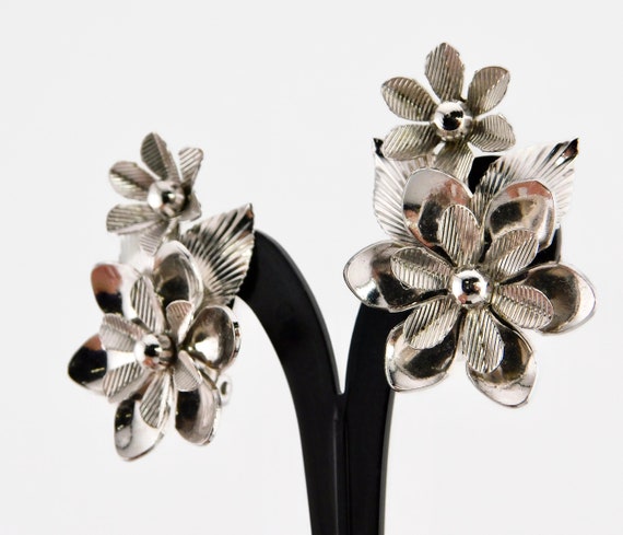CORO Silver tone Floral Climber Earrings. - image 4