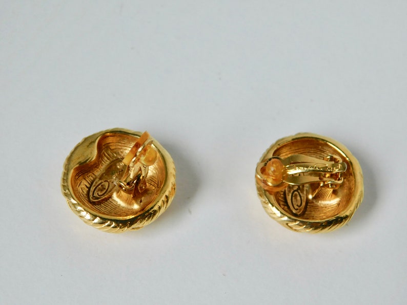 Vintage Oscar De La Renta Gold tone Clip on Earrings.