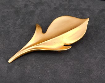 Vintage Satin Gold Plating Stylized Large LEAF Brooch.