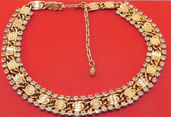 Vintage Gold Plating Clear Rhinestones Choker Necklace.