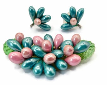 Vintage Pink and Aqua Color Drop shaped Faux Pearls Brooch and Earrings set.