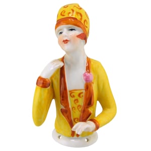 Vintage Art Deco Porcelain  Half Doll. Flapper Girls with Hat. 4 1/4 inches.