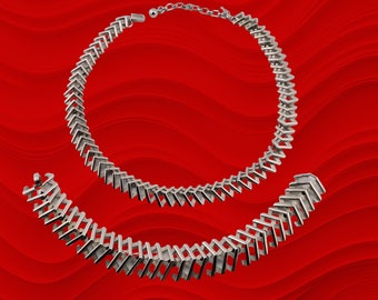 Crown Trifari Alfred Philippe Silver tone Modernist Necklace and Bracelet Set.