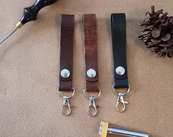Handmade Italian Leather Keychain: Personalized Full-Grain Key Fob