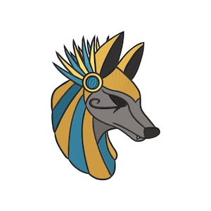 Puede incluir: Diseño bordado de una deidad egipcia con cabeza de chacal, con rostro gris, orejas negras y un tocado decorativo. El tocado y el cuello están adornados con rayas azules y doradas. El diseño está sobre un fondo blanco.