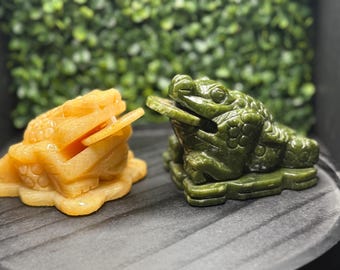 Jade Money Frog Figurine: Feng Shui Wealth Toad, Prosperity Symbol
