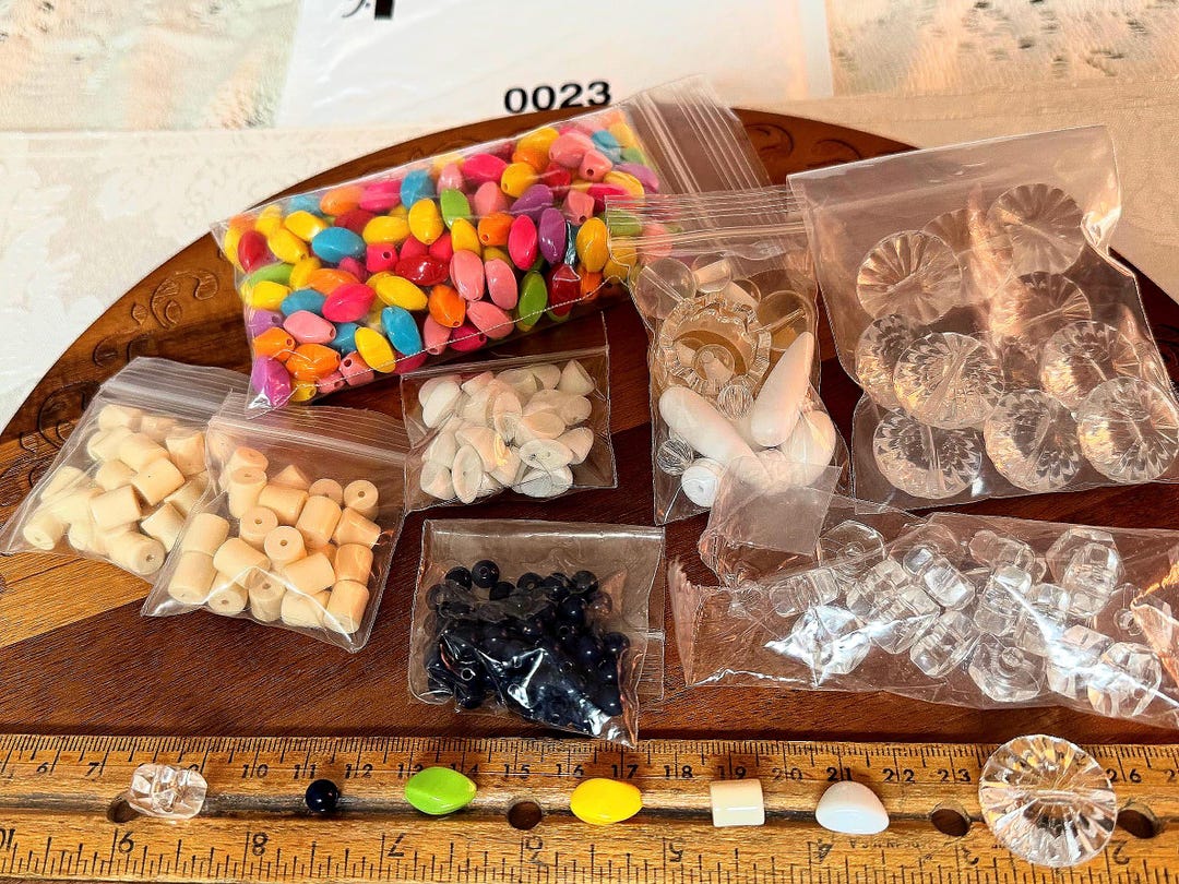 Vintage Bead Collection (100 Beads) – Jewelry Making & Crafts - Etsy