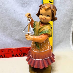 ANRI Juan Ferrandiz Figurine – Tiny Sounds | Hand Carved Vintage Wood Girl Playing Triangle