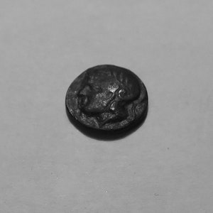 Apollo  Mysia, Pergamon 200-133 B.C.  Apollo/Bulls facing