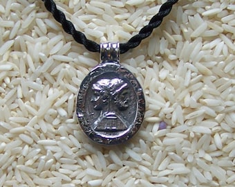 Janus, god of new beginnings hammered bezel