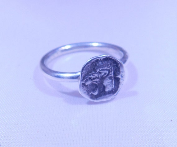 Sterling Silver Ancient Coin Replica Ring - image 2